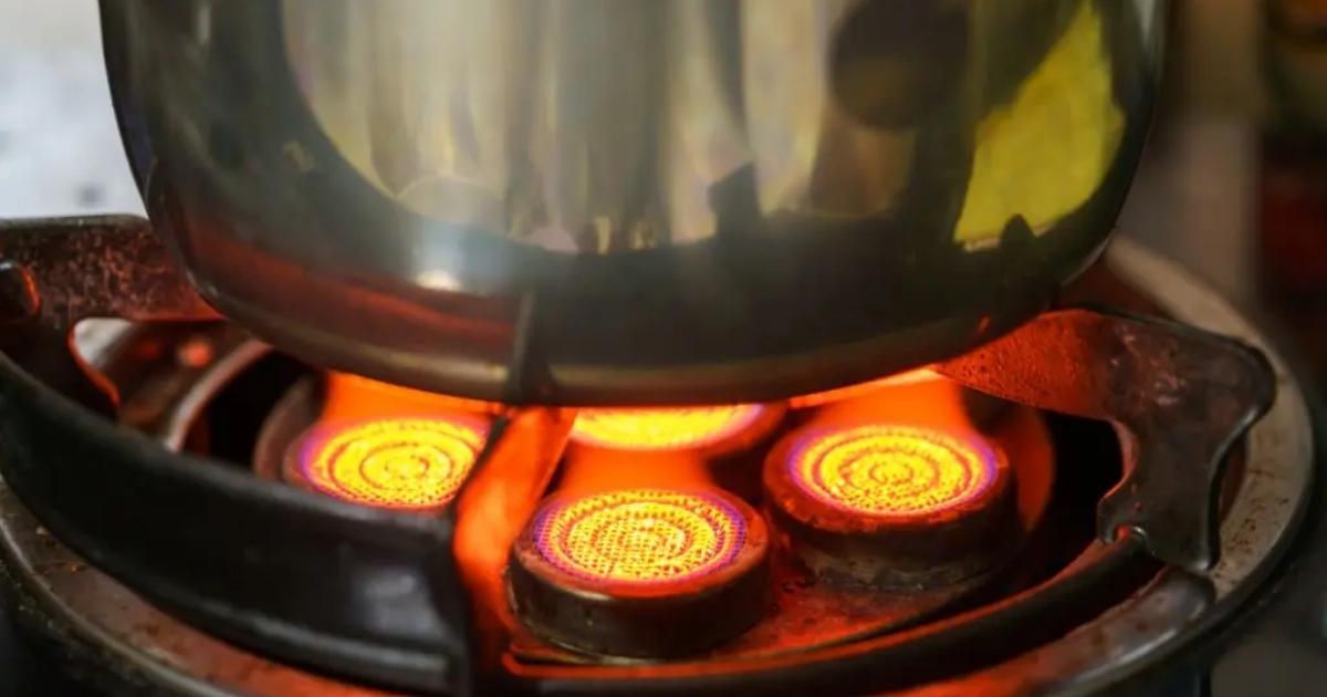 Bếp ga hồng ngoại bị phựt lửa